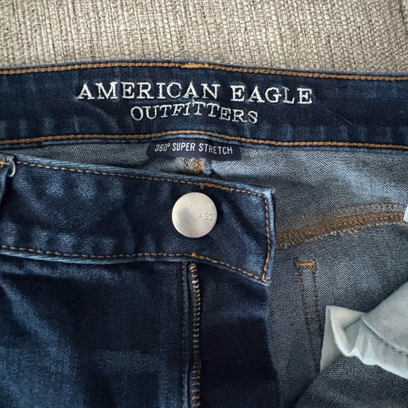 American Eagle Outfitters Dark Blue Distressed Skinny Jeans - Picture 3 of 4